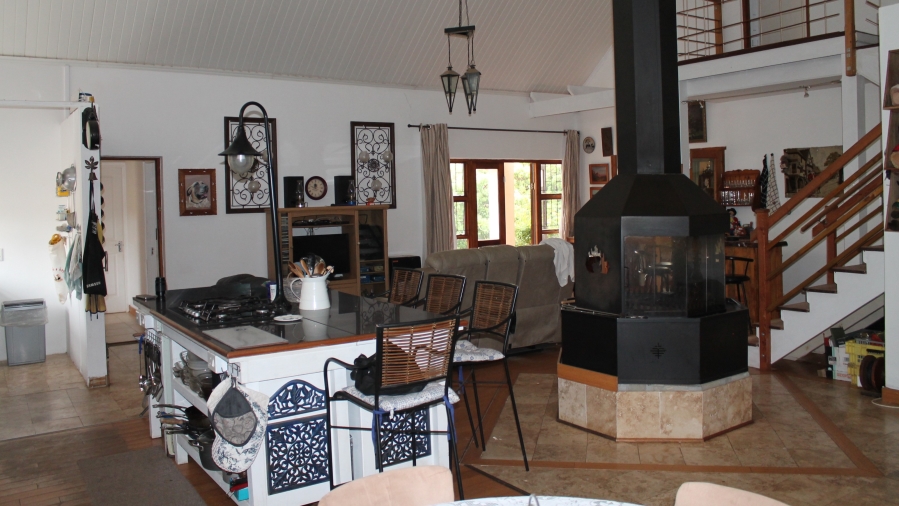 6 Bedroom Property for Sale in Napier Western Cape